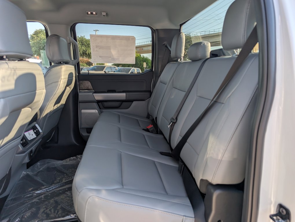 2025 Ford F-150 Lightning photo 22