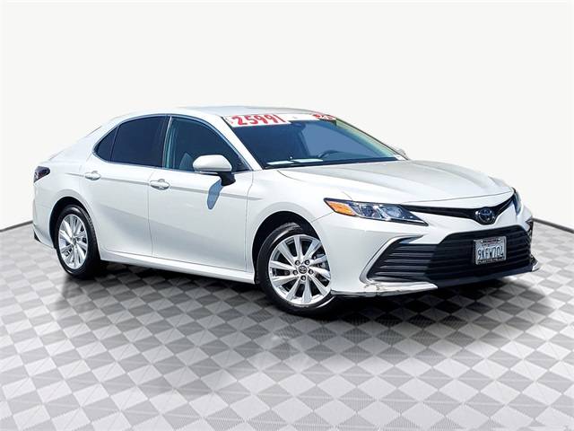 2024 Toyota Camry LE