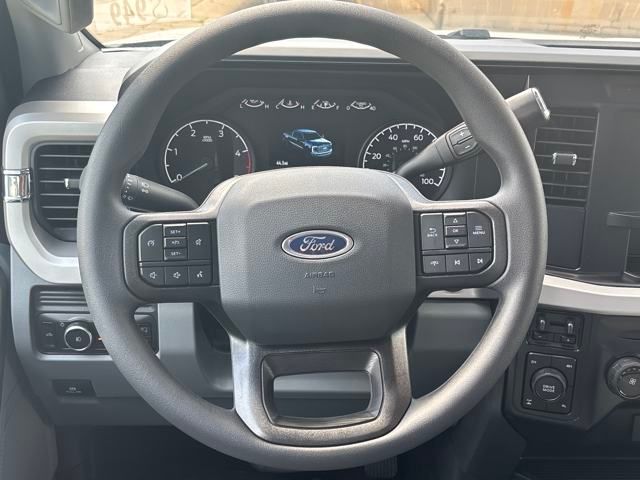 2025 Ford F-350 XLT photo 13
