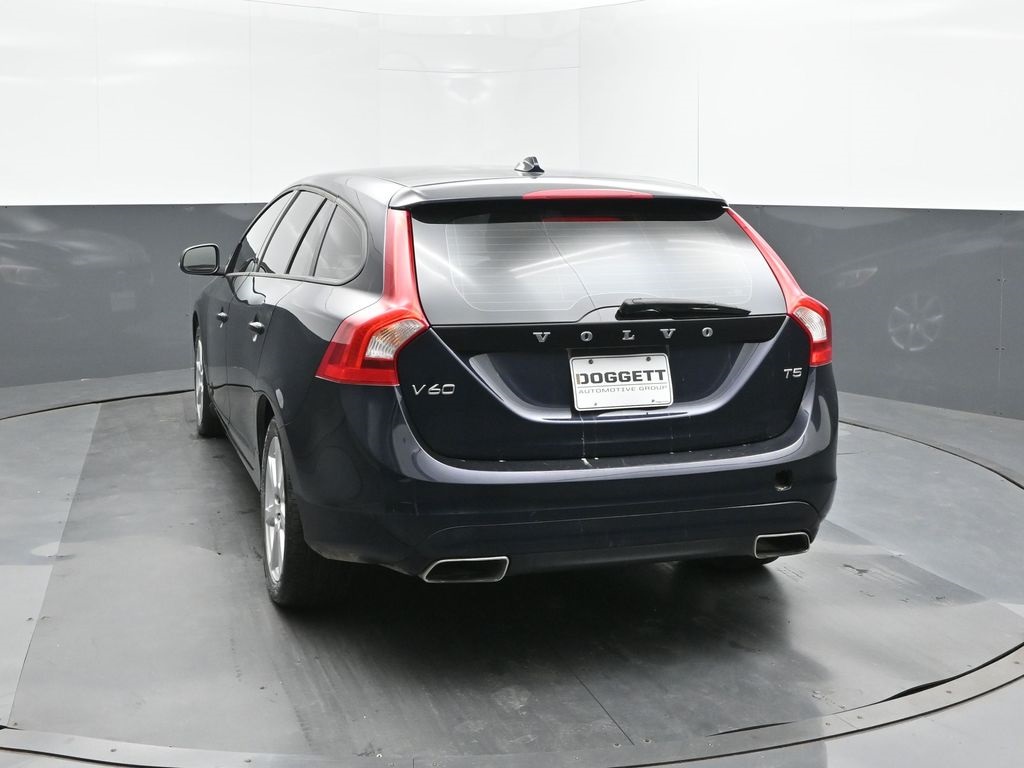 2016 Volvo V60 T5 photo 8