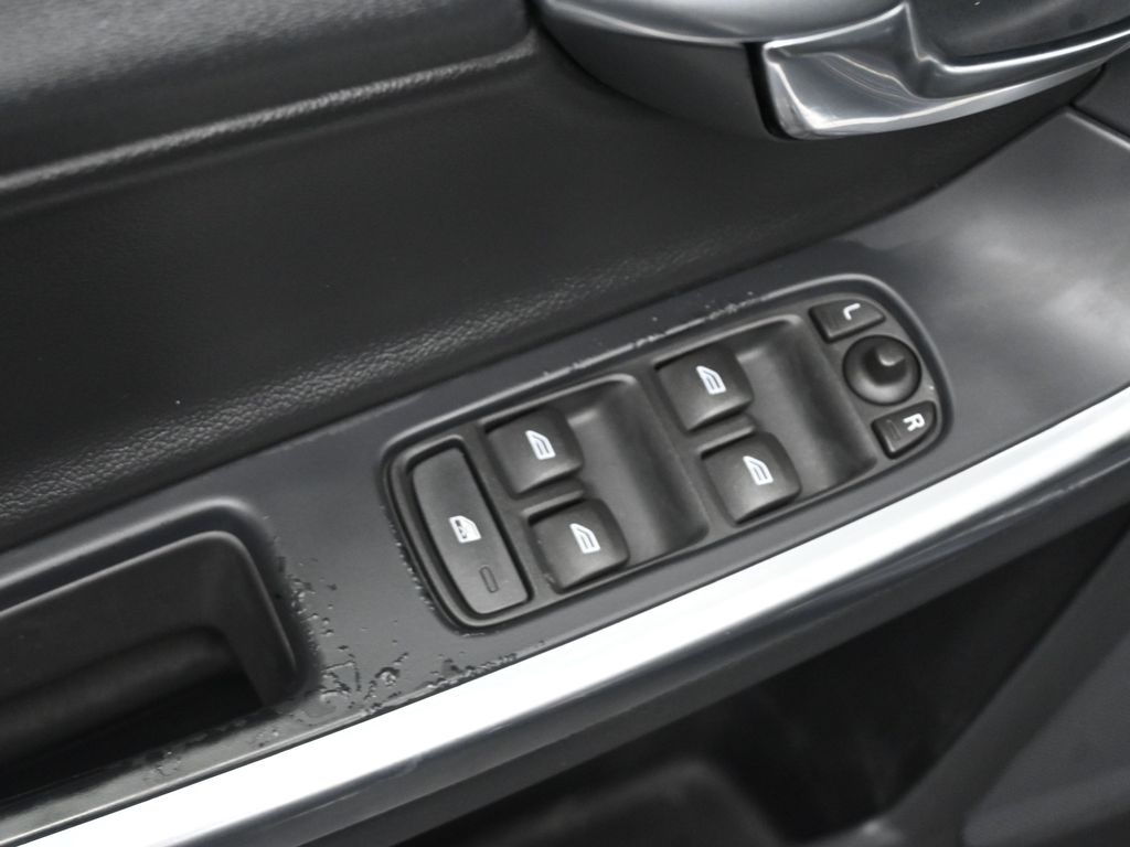 2016 Volvo V60 T5 photo 13