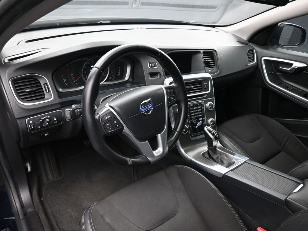 2016 Volvo V60 T5 photo 19
