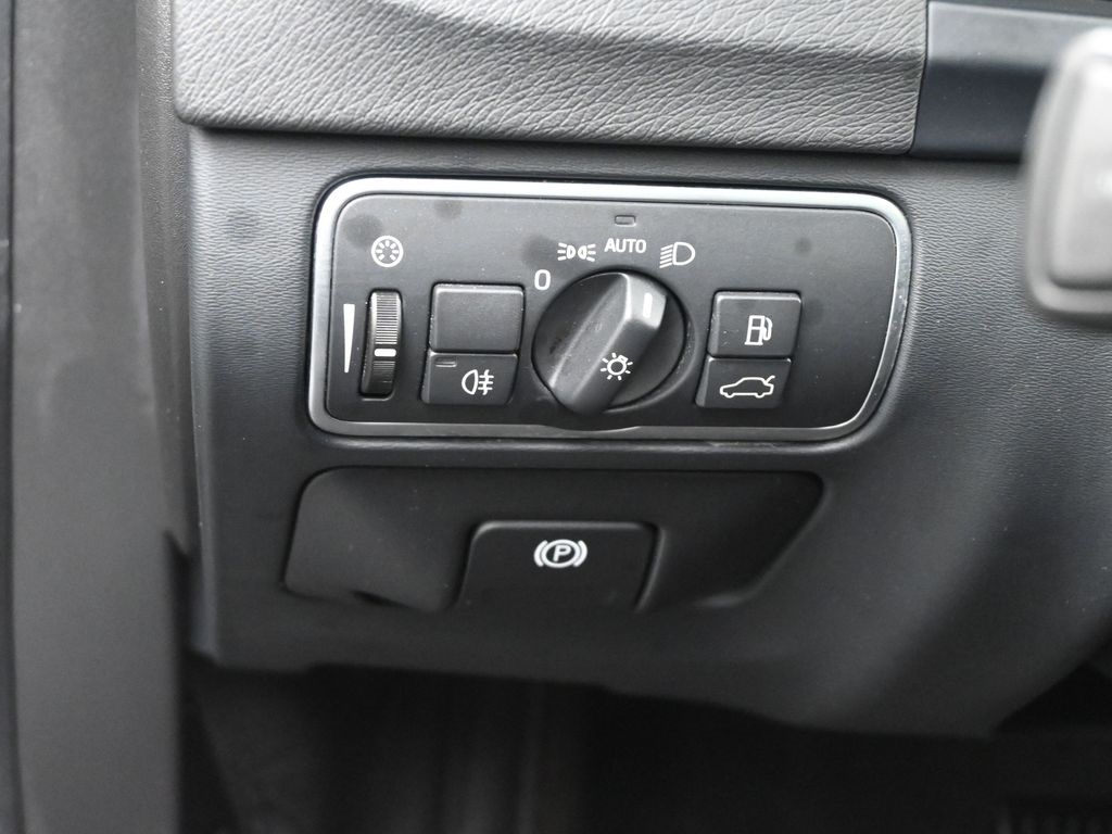 2016 Volvo V60 T5 photo 21
