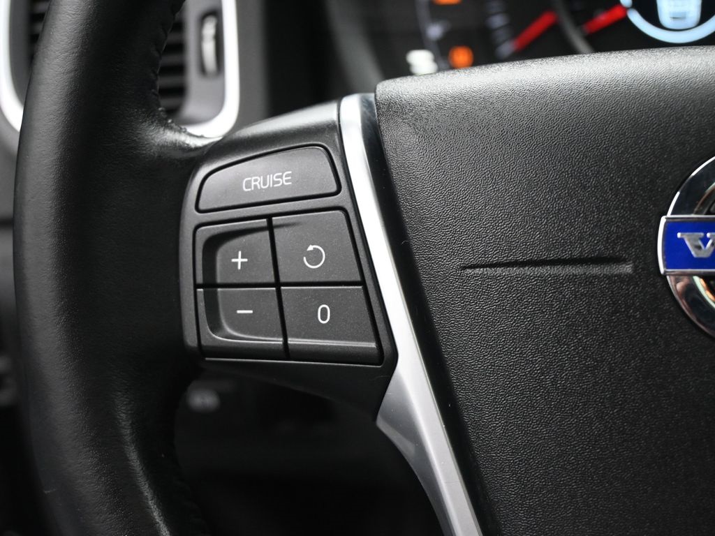 2016 Volvo V60 T5 photo 27