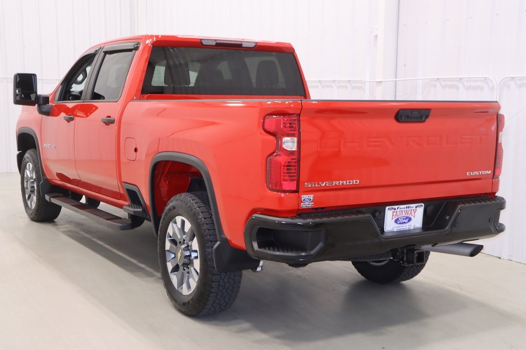 2024 Chevrolet Silverado 2500HD Custom photo 7