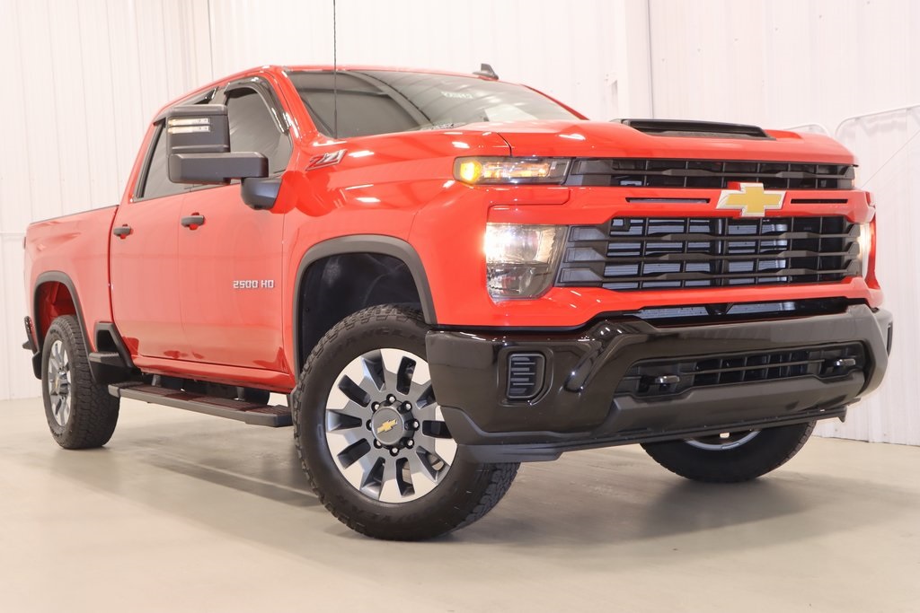 2024 Chevrolet Silverado 2500HD Custom photo 33