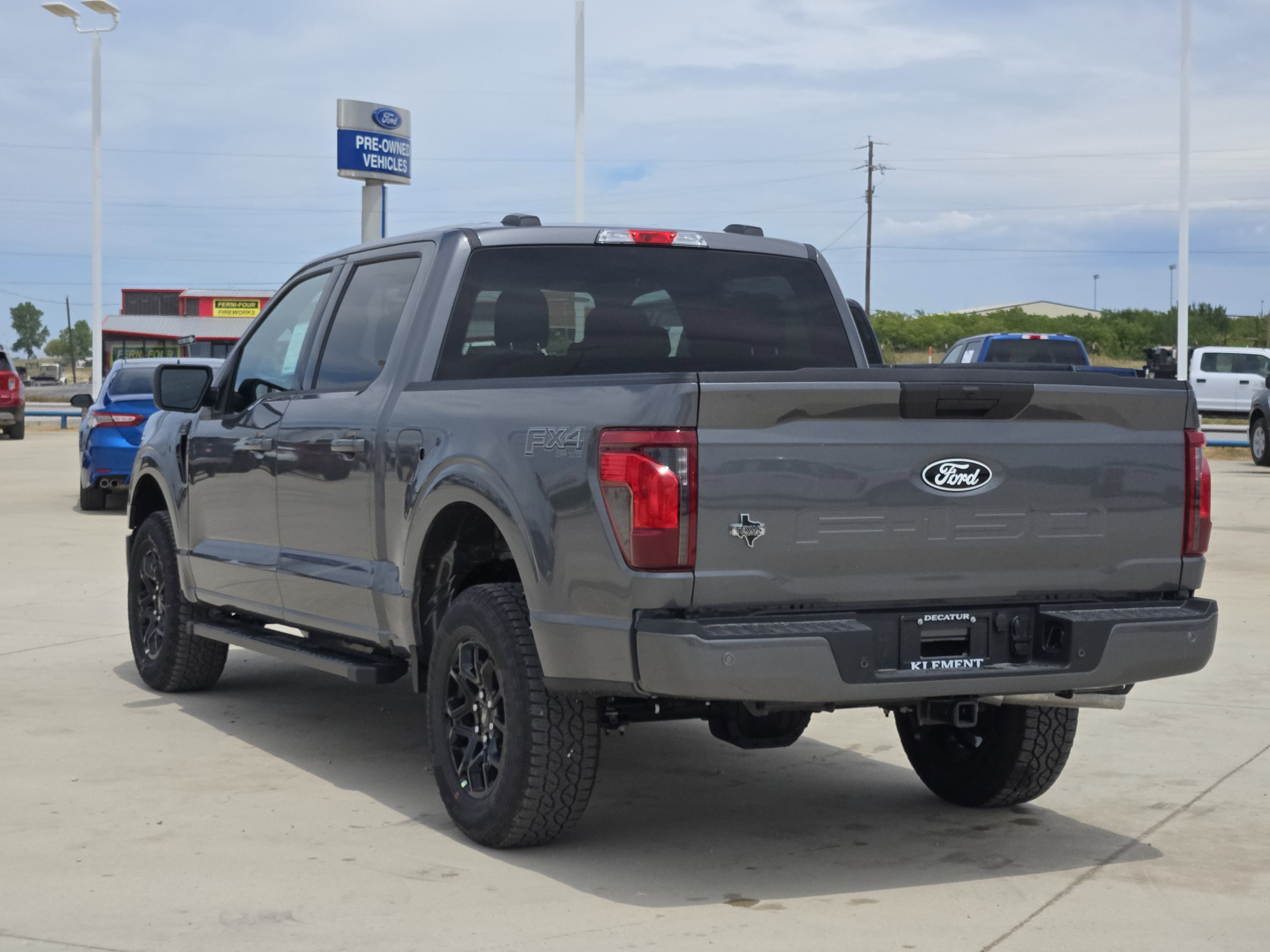 2025 Ford F-150 XLT photo 3