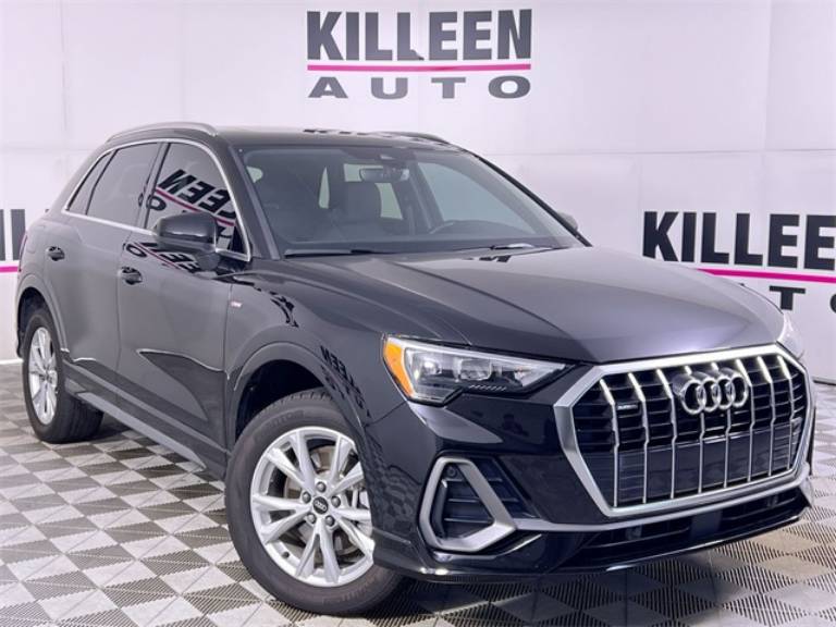 2022 Audi Q3 Premium