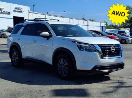 2023 Nissan Pathfinder SV
