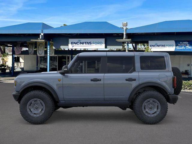 2025 Ford Bronco Badlands photo 3