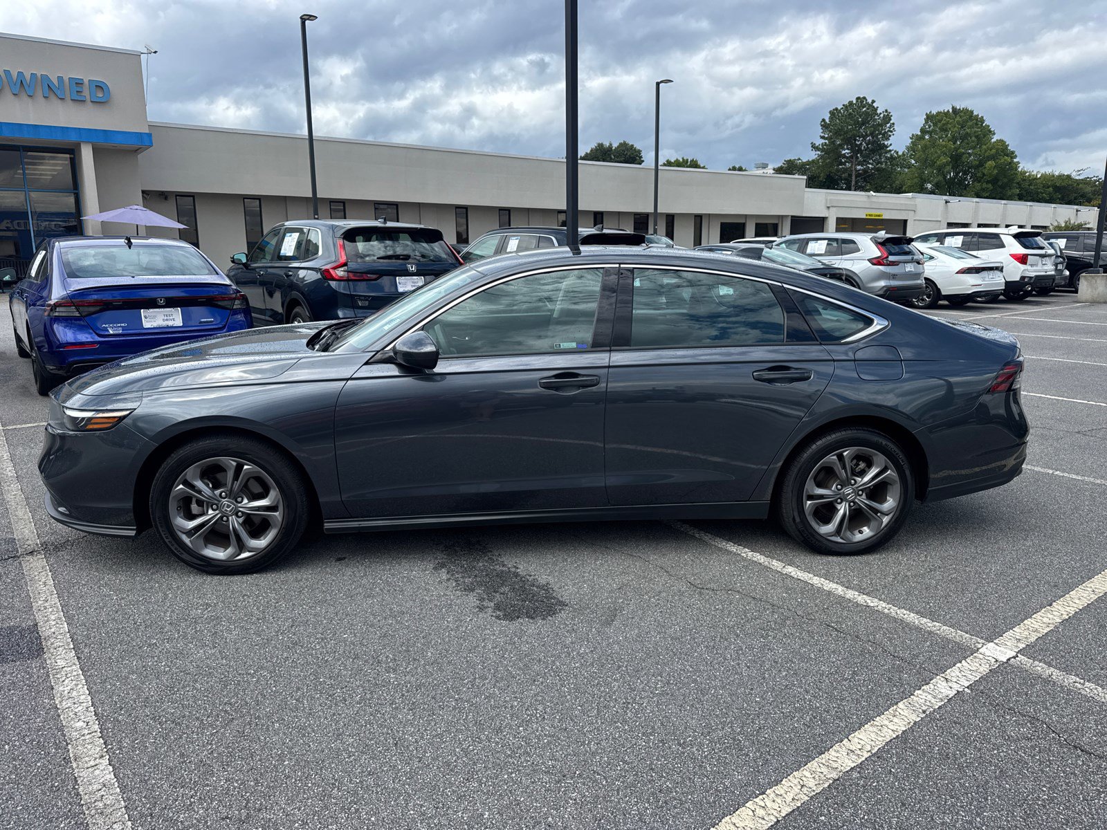 2023 Honda Accord EX photo 4