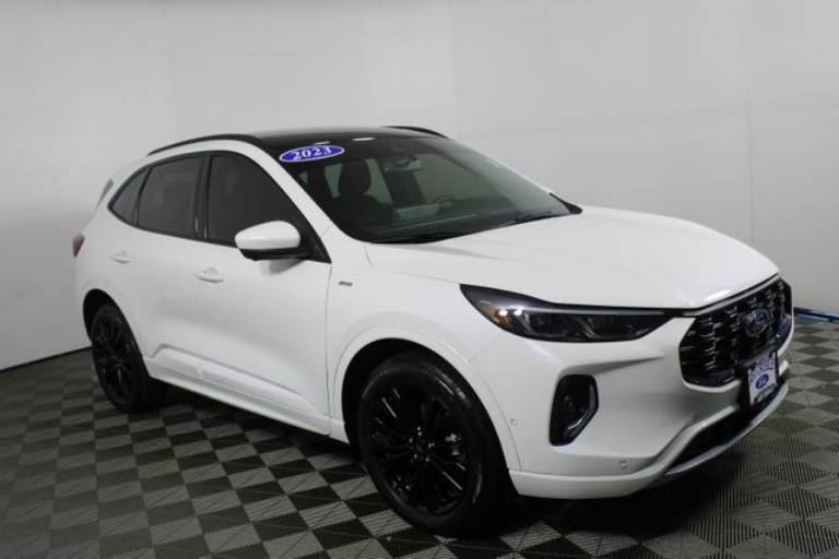 2023 Ford Escape ST-Line Elite