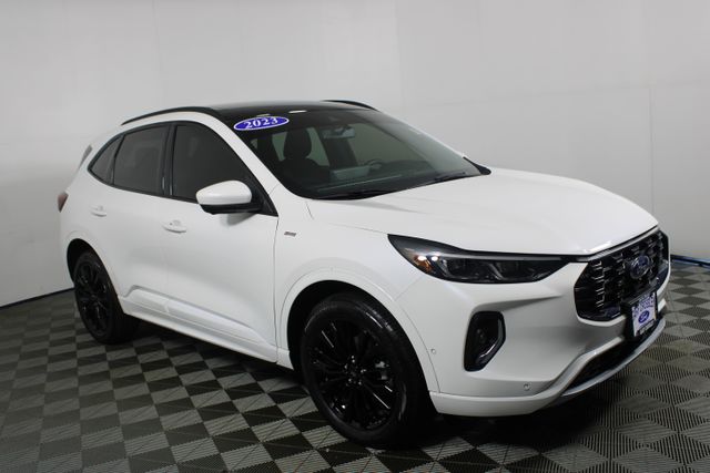 Used 2023 Ford Escape ST-Line Elite with VIN 1FMCU9PA0PUA56040 for sale in Kansas City