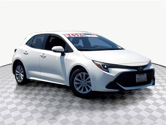 2025 Toyota Corolla Hatchback SE