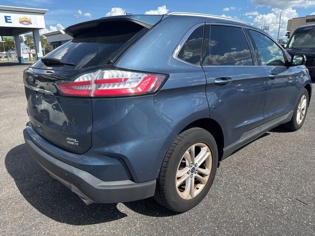 2019 Ford Edge SEL photo 4