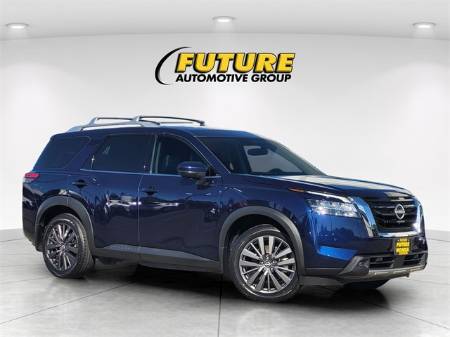 2022 Nissan Pathfinder SL