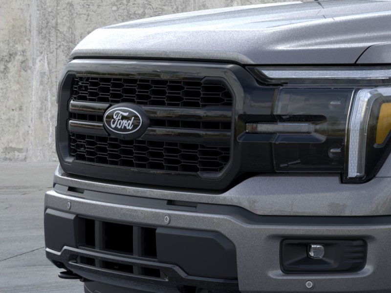2025 Ford F-150 Lariat photo 13