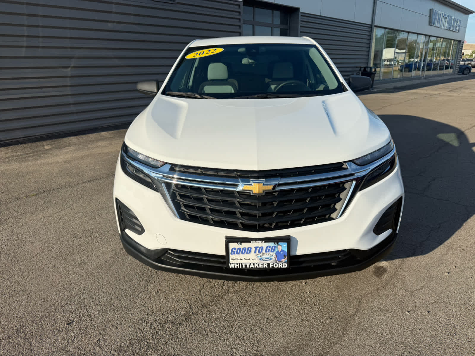 2022 Chevrolet Equinox LS photo 3