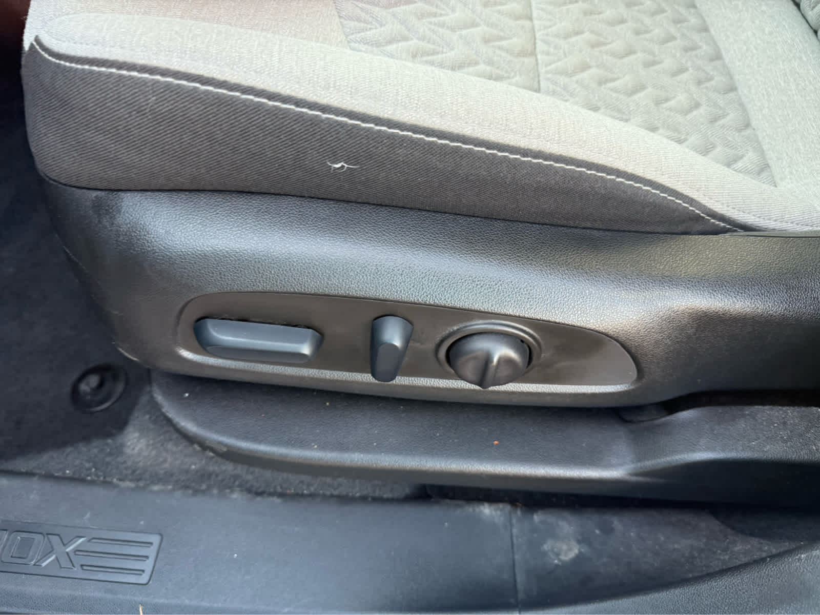 2022 Chevrolet Equinox LS photo 8