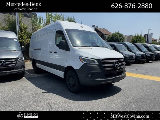 2025 Mercedes-Benz Sprinter Cargo Van Cargo 170 WB