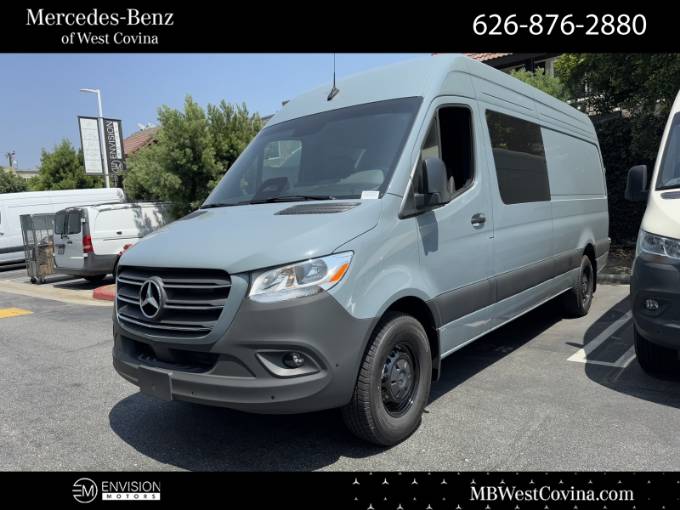 2025 Mercedes-Benz Sprinter Crew Van Crew 170 WB
