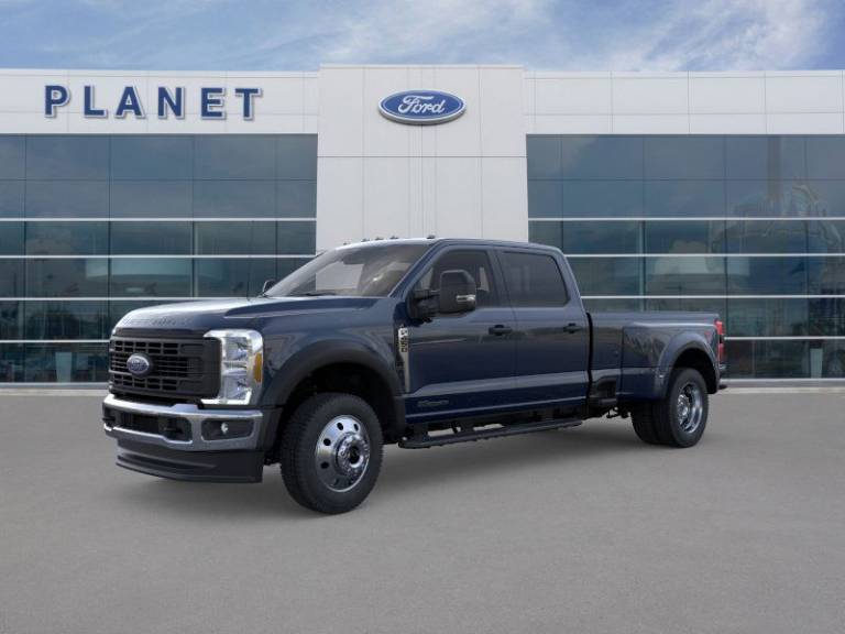 2025 Ford Super Duty F-450 DRW XL 4WD Crew Cab 8' Box