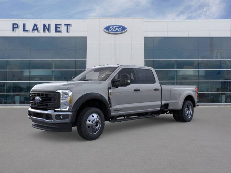 2025 Ford Super Duty F-450 DRW XL 4WD Crew Cab 8' Box