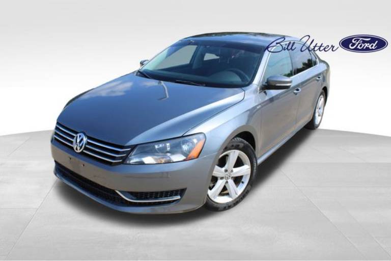 2014 Volkswagen Passat 1.8T Wolfsburg Edition