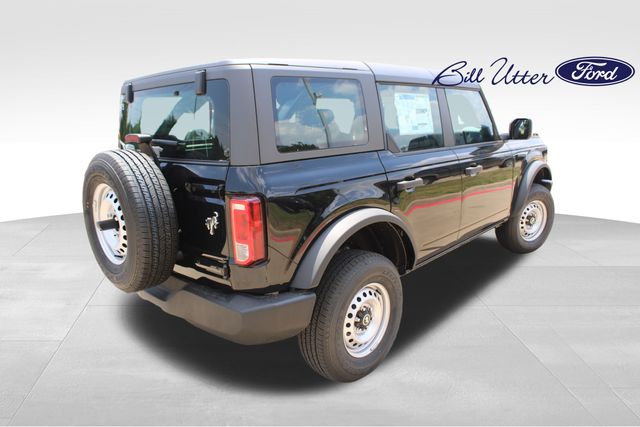 2025 Ford Bronco Base photo 3