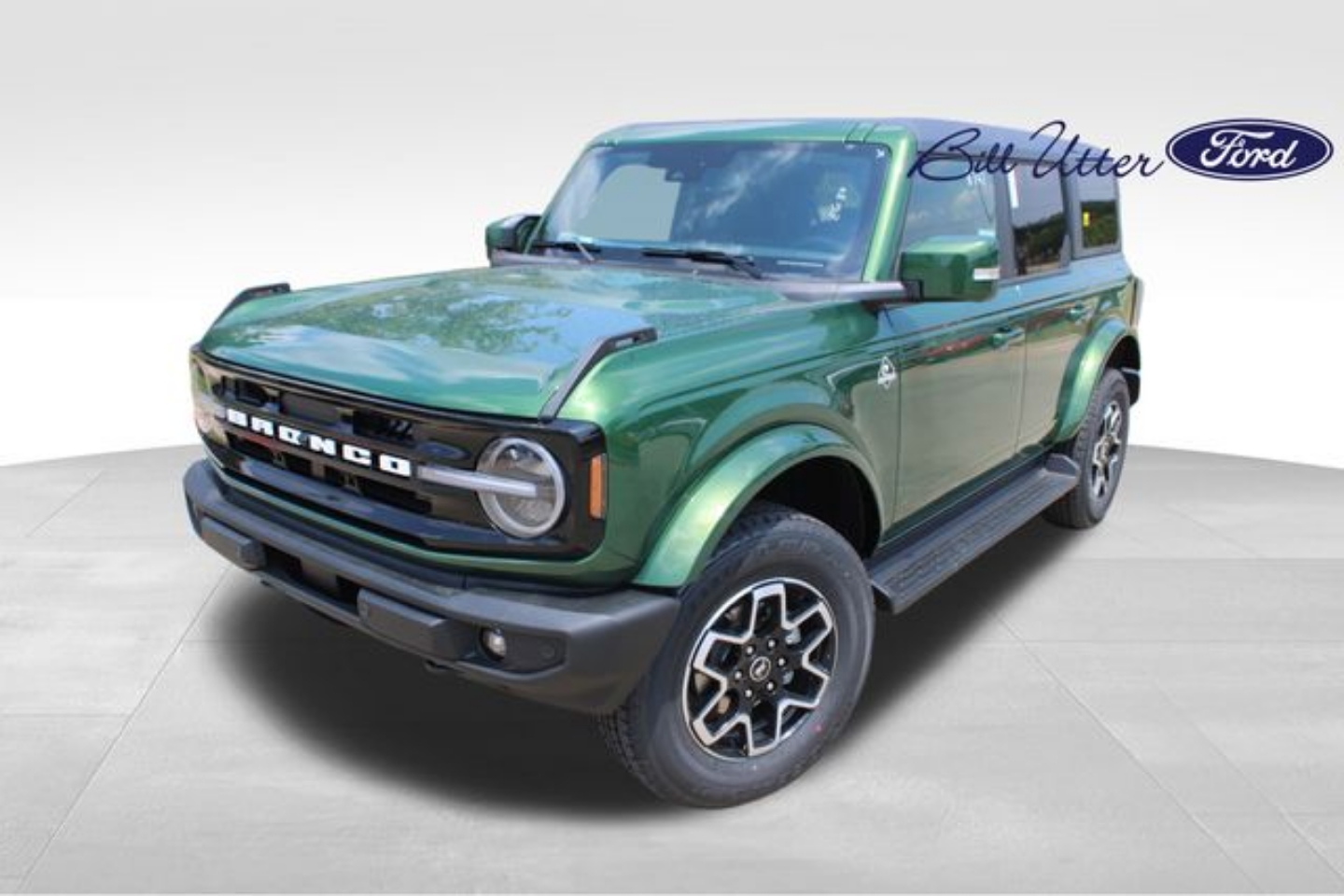 2025 Ford Bronco 4-Door Outer Banks's photo