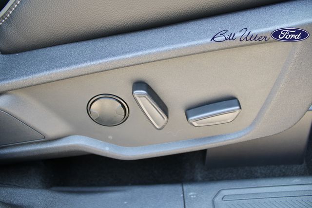 2025 Ford Bronco Outer Banks photo 6
