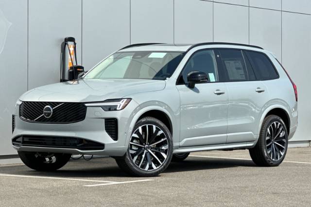 2026 Volvo XC90 B6 Ultra