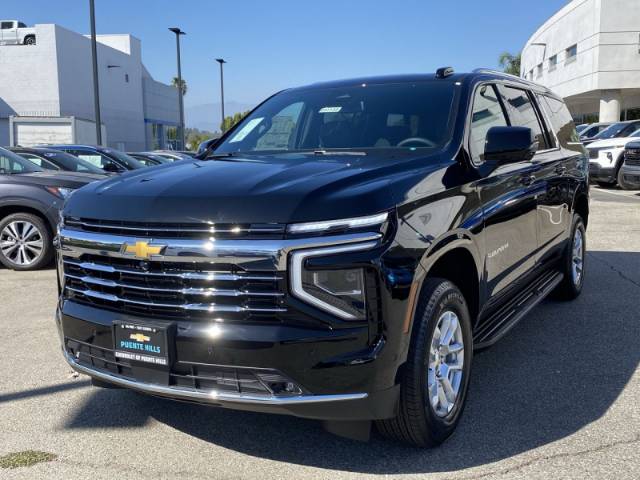 2025 Chevrolet Suburban LT