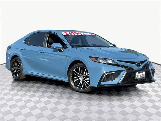 2024 Toyota Camry SE