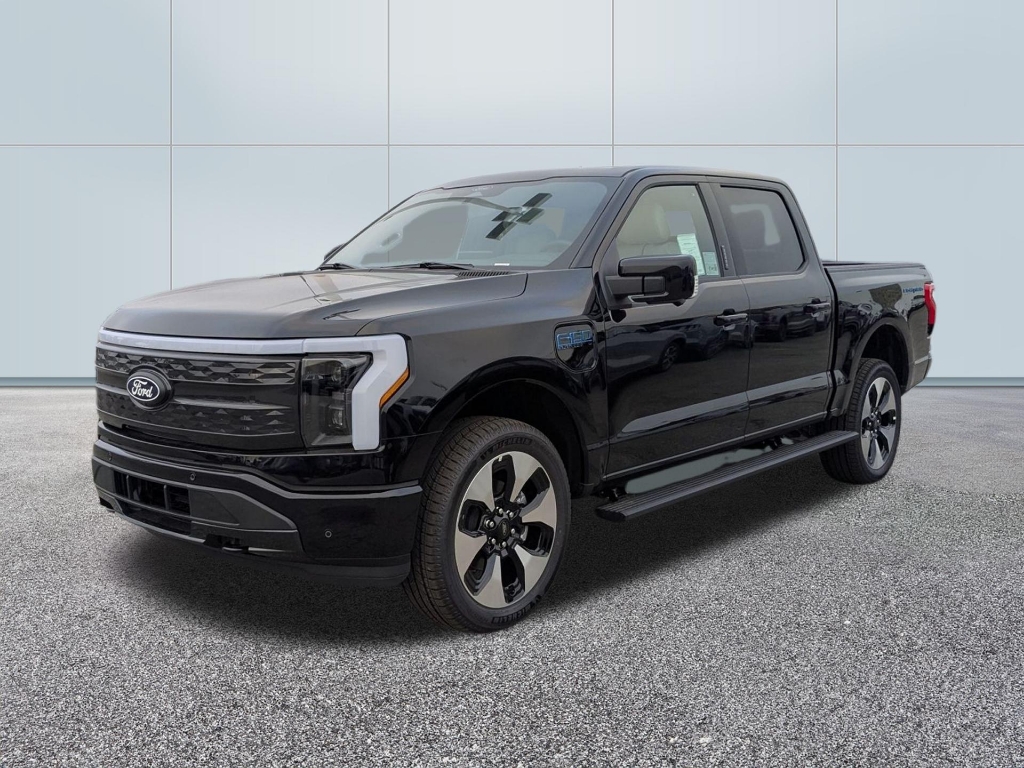 2025 Ford F-150 Lightning Platinum
