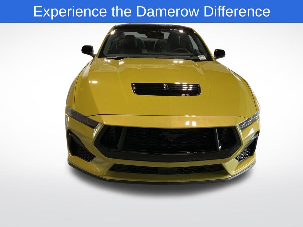 2025 Ford Mustang GT photo 4