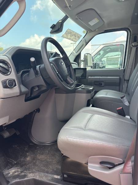 2025 Ford E-450SD Base