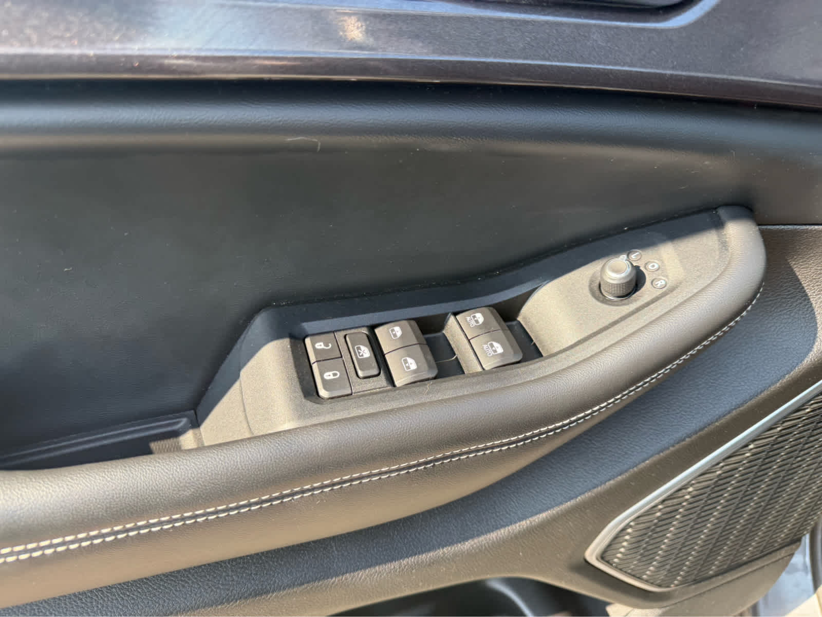 2022 Jeep Grand Cherokee Laredo photo 7