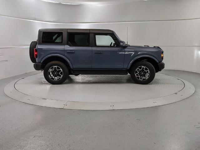 2025 Ford Bronco Outer Banks photo 2
