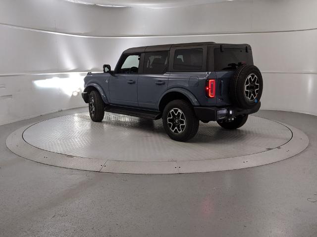 2025 Ford Bronco Outer Banks photo 4
