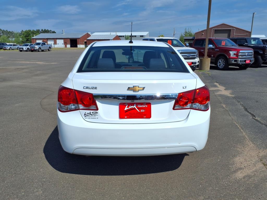 2014 Chevrolet Cruze photo 5