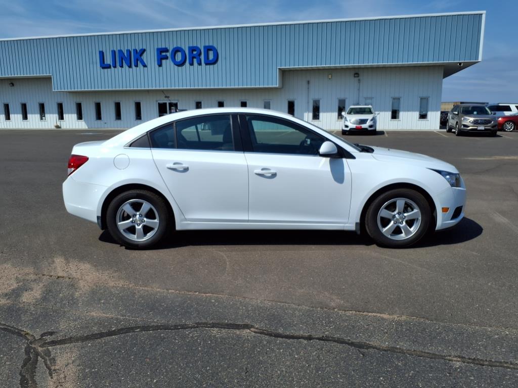 2014 Chevrolet Cruze photo 7
