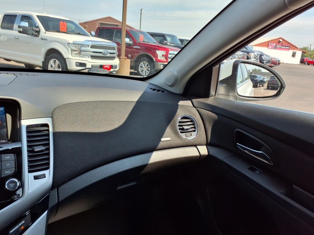 2014 Chevrolet Cruze photo 20
