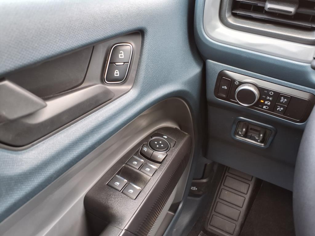 2025 Ford Maverick XLT photo 11
