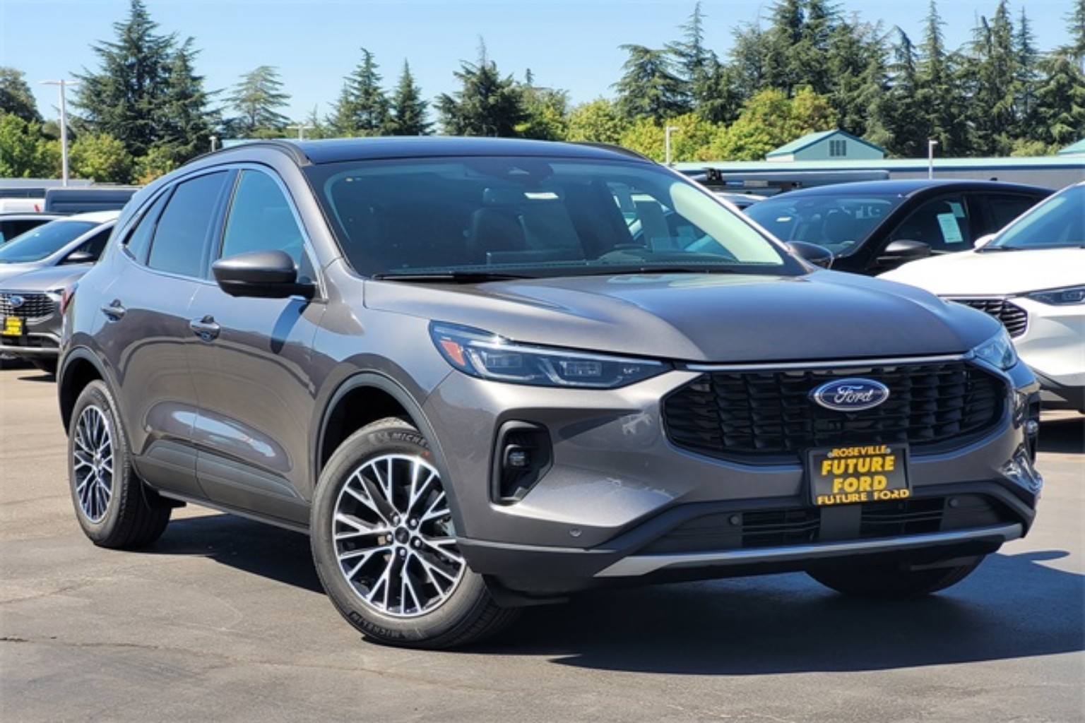 2025 Ford Escape PHEV's photo