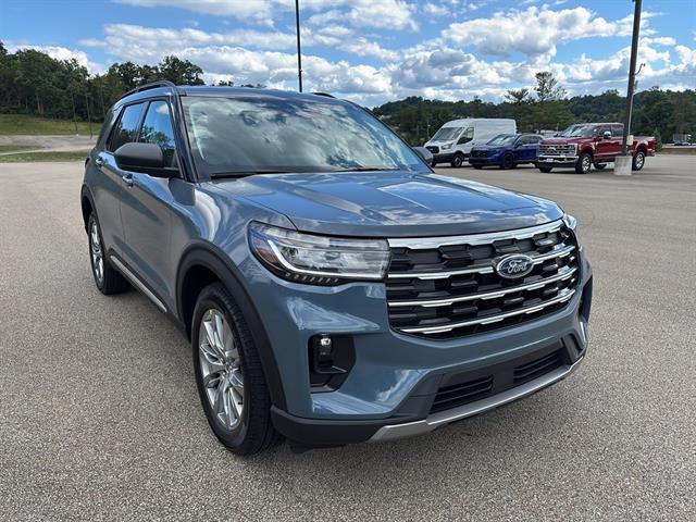 2025 Ford Explorer photo 5
