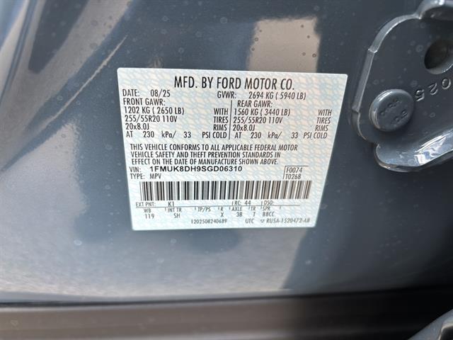 2025 Ford Explorer photo 19