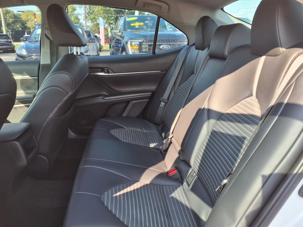 2024 Toyota Camry SE photo 9