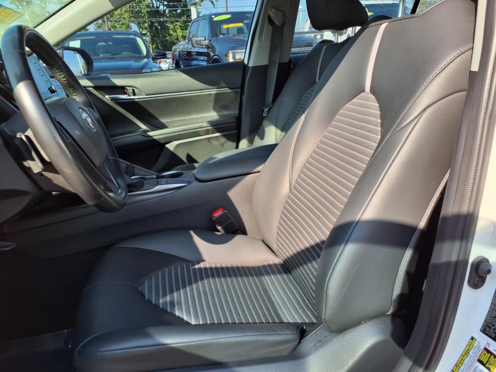 2024 Toyota Camry SE photo 15