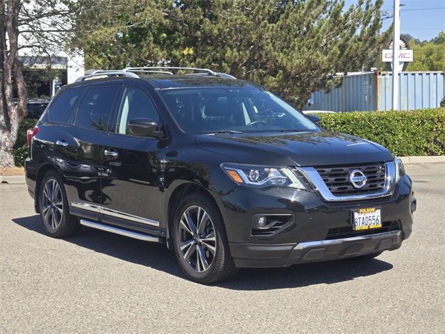 2020 Nissan Pathfinder Platinum